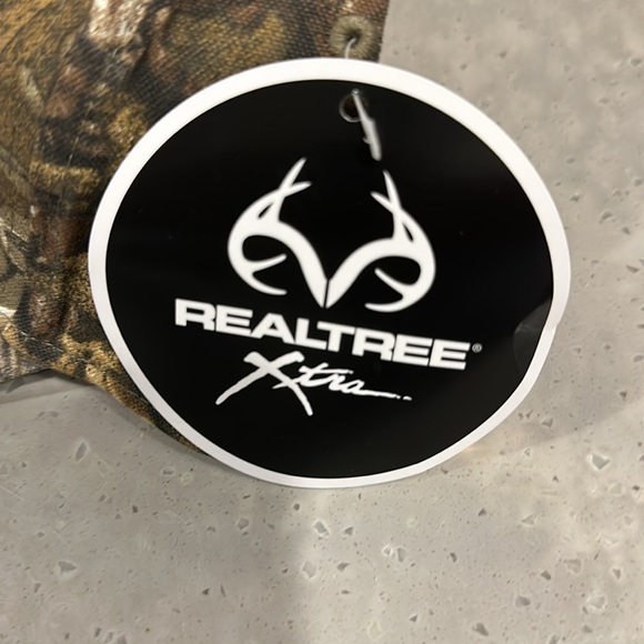 NWT Realtree Chevrolet Velcro adjustment Camo hat/cap - Picture 4 of 5